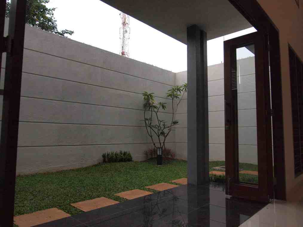 √ contoh desain taman belakang rumah minimalis modern