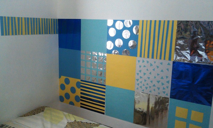 Menghias Kamar Tidur Dengan Kertas Kado | Cara Menghias Dinding Kamar Tidur Dengan Foto