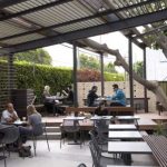 Contoh Desain Cafe Outdoor Sederhana | Contoh Desain Cafe Kayu Lesehan Minimalis