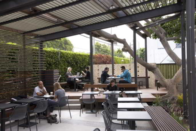 Contoh Desain Cafe Outdoor Sederhana | Contoh Desain Cafe Kayu Lesehan Minimalis