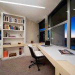 Desain Ruang Kerja Modern Dengan Jendela